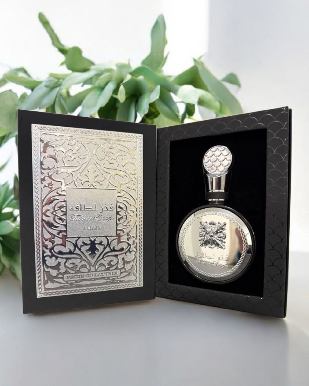 Lattafa Fakhar Eau de Parfum 100 ml | Perfume Árabe Original para Hombre – Fragancia Intensa y Elegante